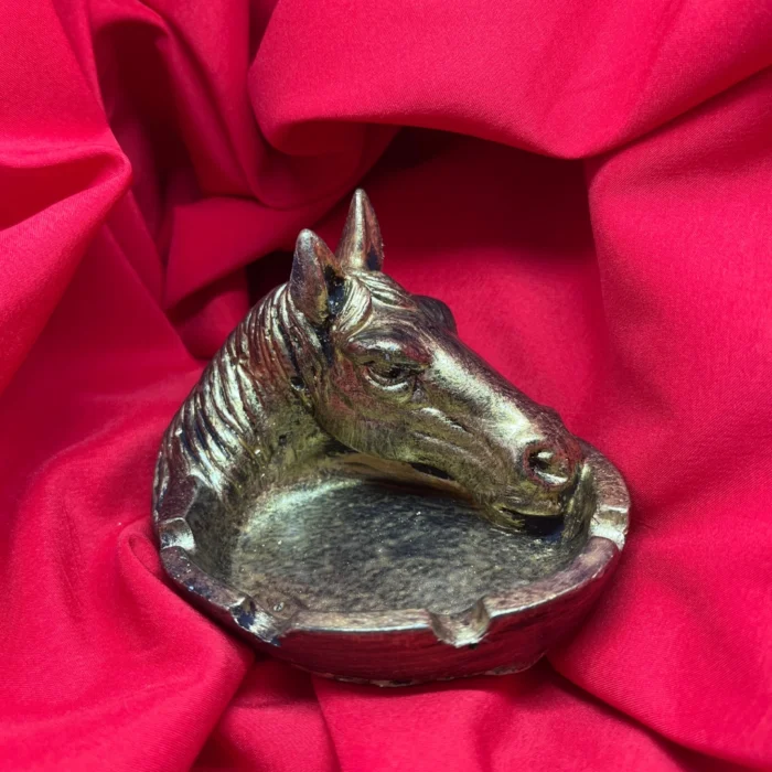 Gold Renk At Başı Kül Tablası - Görsel 1